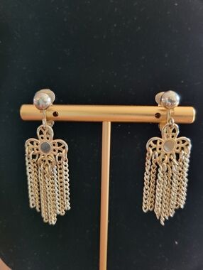 Vintage Signed Chain Dangle Clip On Earrings